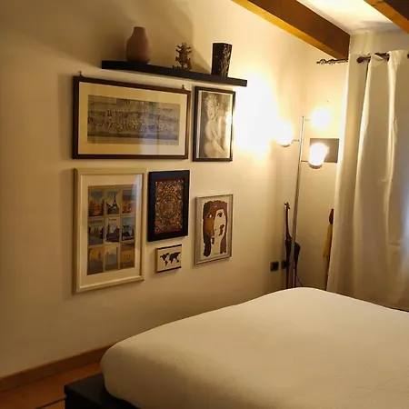 Διαμέρισμα Nolo93-quiet Design Attic In Nolo, Metro In Front, 10 Min Duomo Μιλάνο